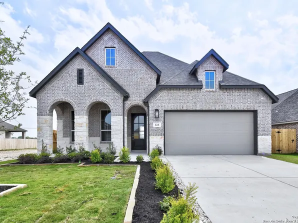 323 White Oak, Castroville, TX 78009