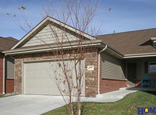 3900 Pablo Ln, Lincoln, NE 68516