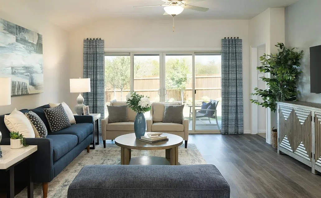 3 bed, 1833 sqft, $2,395 — Photo 3