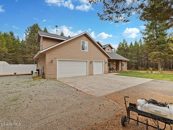 2nd image of 24704 N Hunters Grove Ct