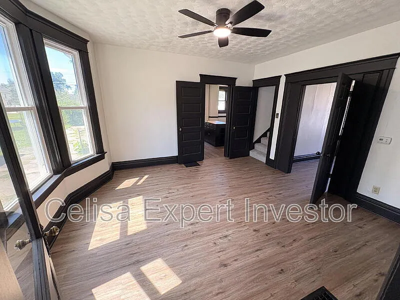 4 bed, 1.0 bath, 1778 sqft, $1,500 — Photo 2
