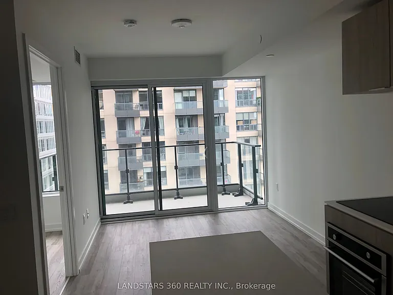 77 Shuter St #1212 — Photo 2