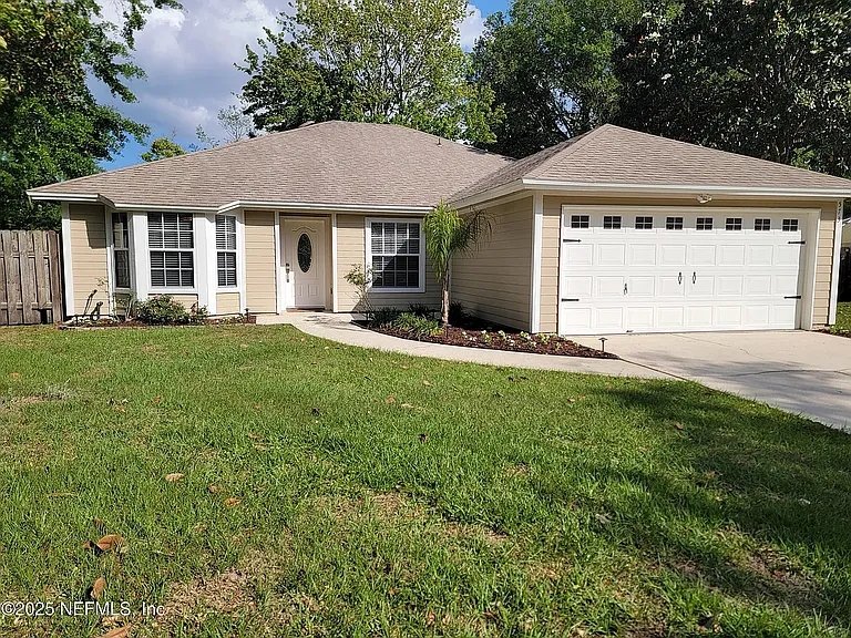 573 Hagans Ct — Photo 1