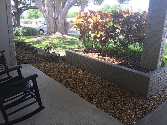 3rd image of 2557 Redwood Cir
