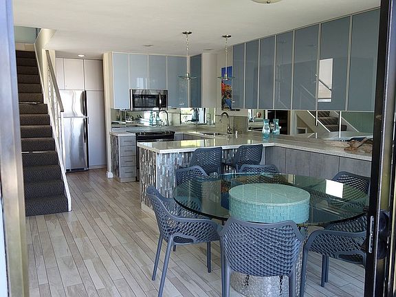 5th image of 3714 Bayside Walk