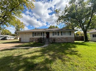 1750 Crosby Ln, Florissant, MO 63031