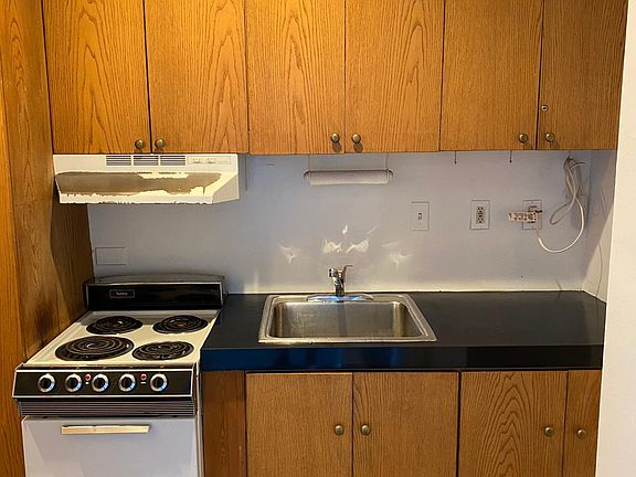 4th image of 1011 Arlington Blvd APT 319