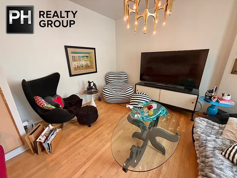 87 Oxford Ave #1 — Photo 10