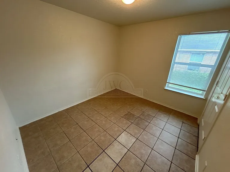 306 Jeff Gordon Dr — Photo 17