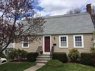 17 Emerson Rd, Medfield, MA 02052