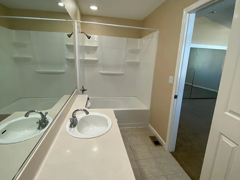 229 Potrero St — Photo 26