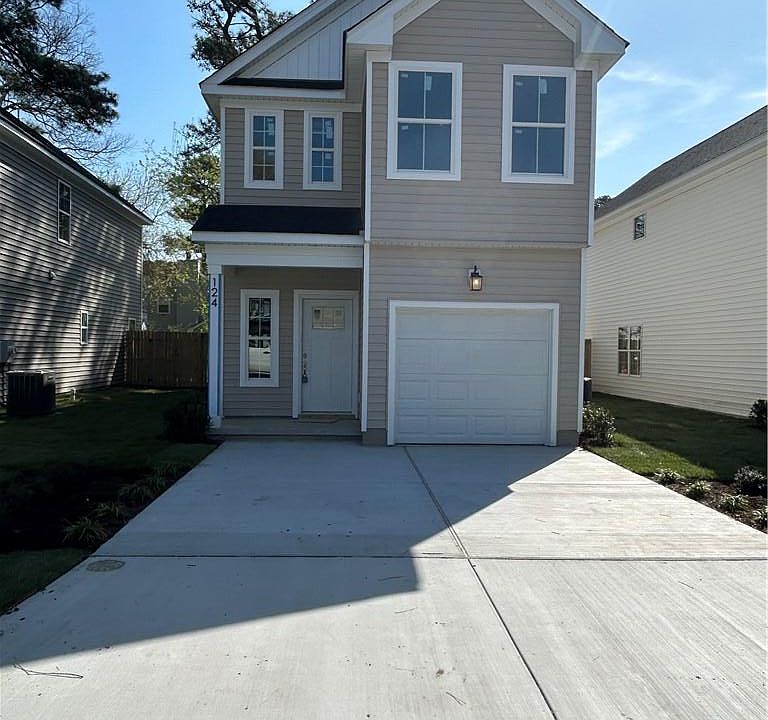 1st image of 124 N Palm Ave