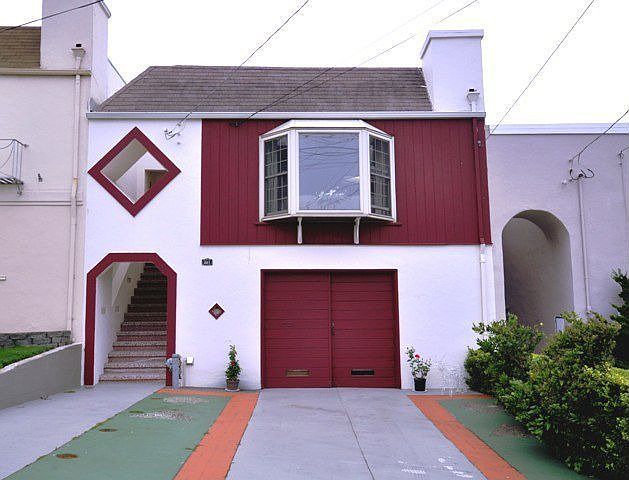 1st image of 221 2nd Ave
