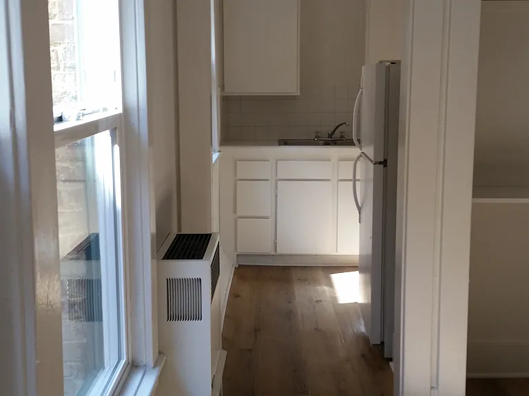 51 Rose Ave — Photo 5