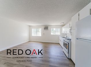 7032 Milwood Ave APT 6, Canoga Park, CA 91303