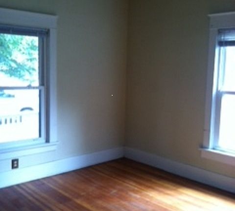 3rd image of 205 N 32nd St