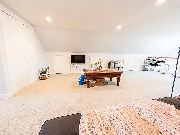 7 Bradford Ave #7 — Photo 17