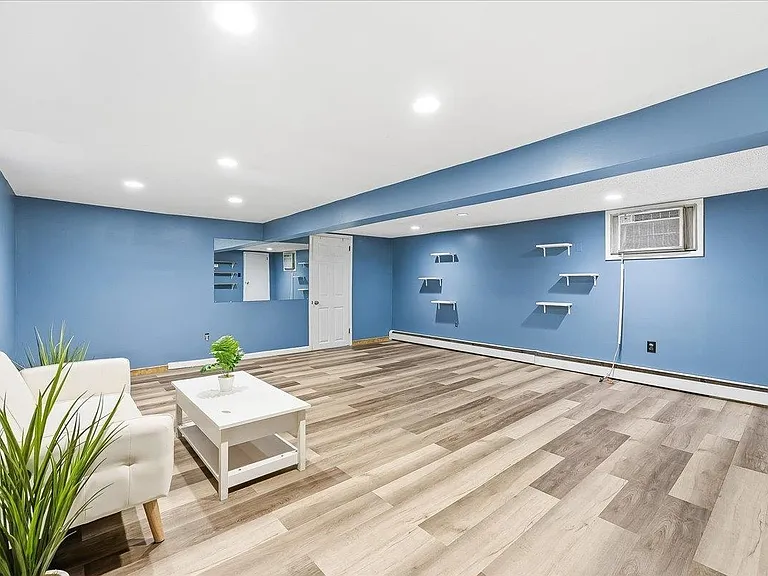 169 Zabriskie St #1 — Photo 27