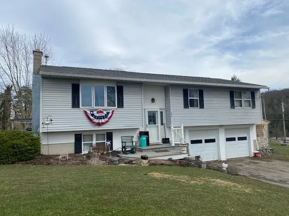 26 Gary Dr, Owego, NY 13827