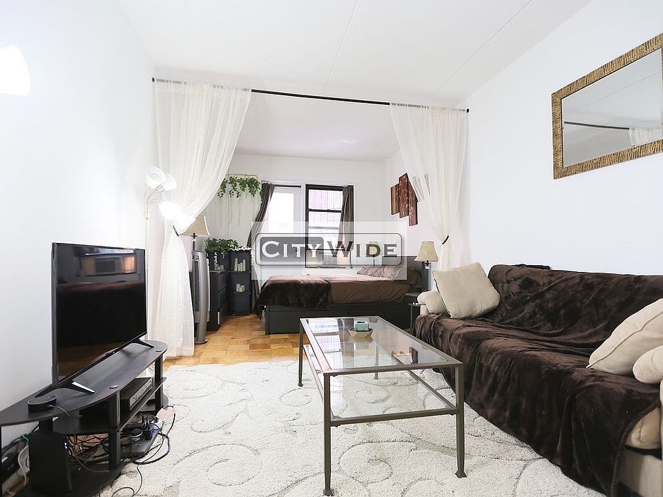 1st image of 235 W 22nd St APT 3X
