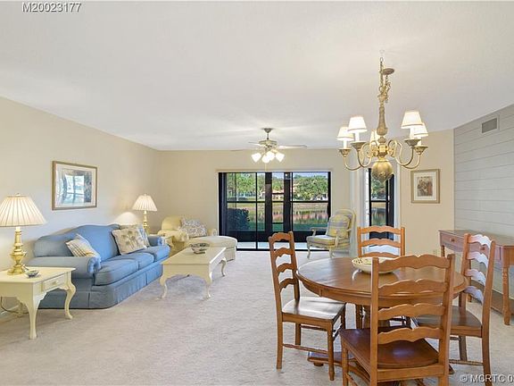 3rd image of 6090 SE Martinique Dr APT 102