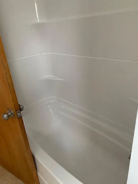 2 bed, 1000 sqft, $2,000 — Photo 4