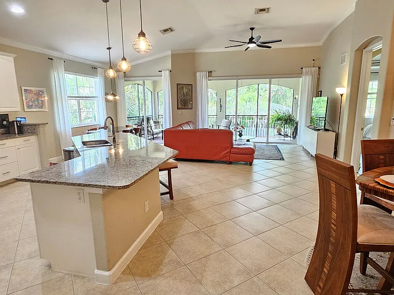 118 Bella Vista Ter #7C — Photo 18