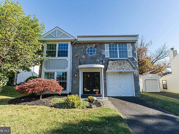 3rd image of 13305 Howard Arthur Dr