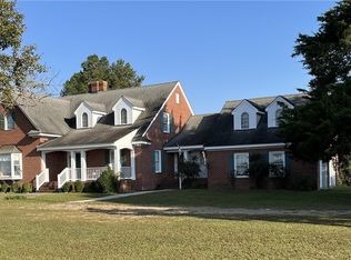 18006 Locust Hill Rd, Bowling Green, VA 22427