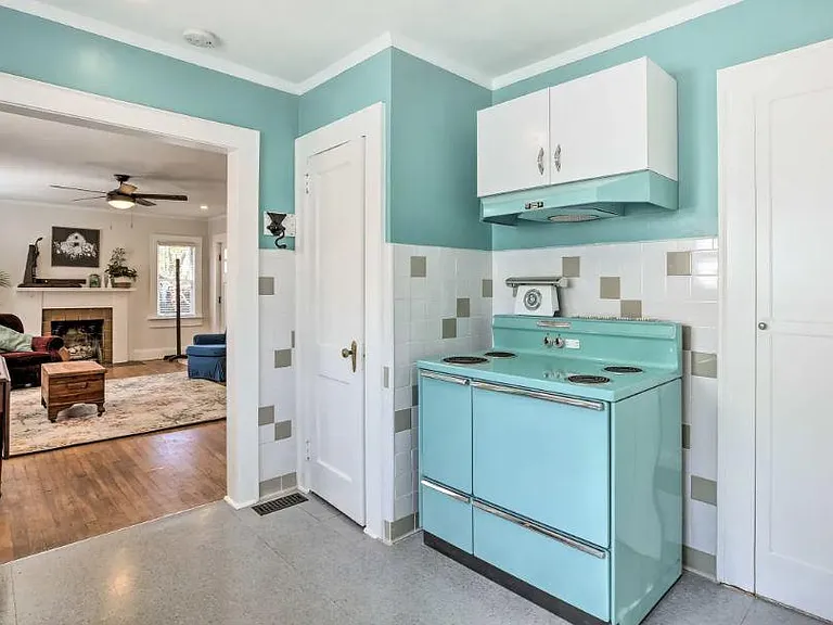 801 Holmes St NW — Photo 16