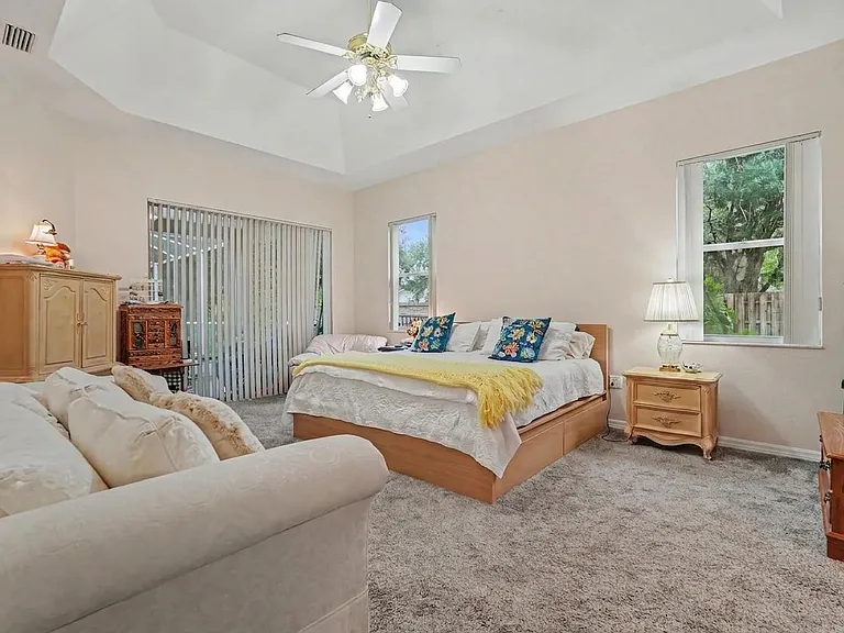 702 Brooker Ridge Ct — Photo 15