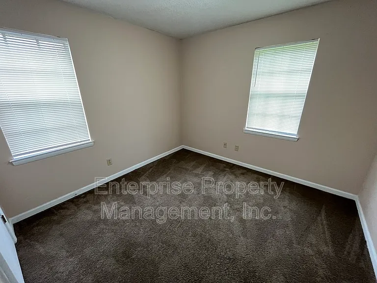 5312 Plover Dr — Photo 12