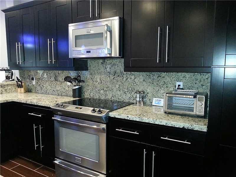 1st image of 3927 Laurel Lane #3927