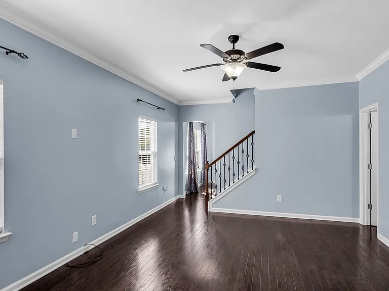 2031 Hemlock Dr #1 — Photo 6