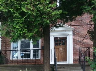 116 Stevenson Ln, Baltimore, MD 21212