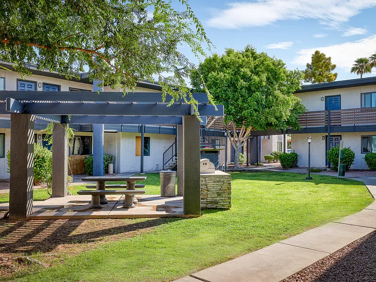 Senara Apartments — Photo 38
