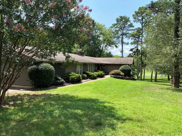 9912 Westland Dr, Knoxville, TN 37922