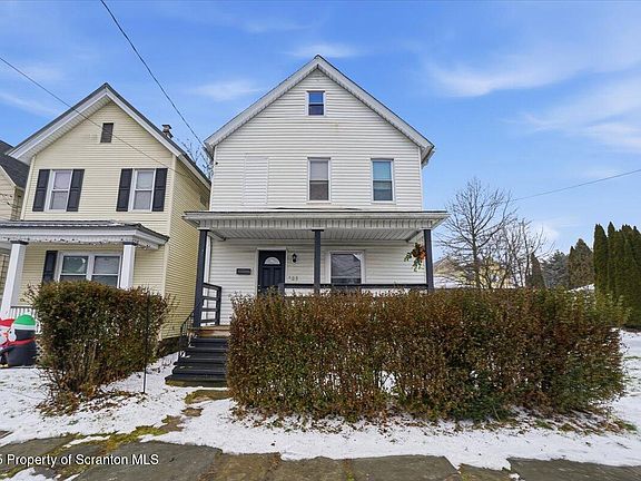 2nd image of 309 Ferdinand St