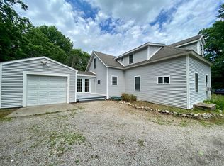 71 Miner Rd APT 2, Saunderstown, RI 02874