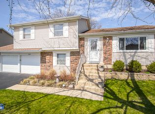 4491 Bayside Cir, Hoffman Estates, IL 60192