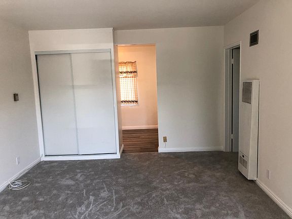 5th image of 115 N Myers St #3