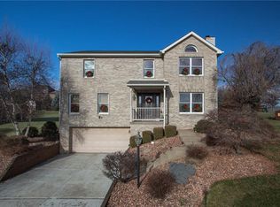 139 Cedar Ridge Dr, Monaca, PA 15061
