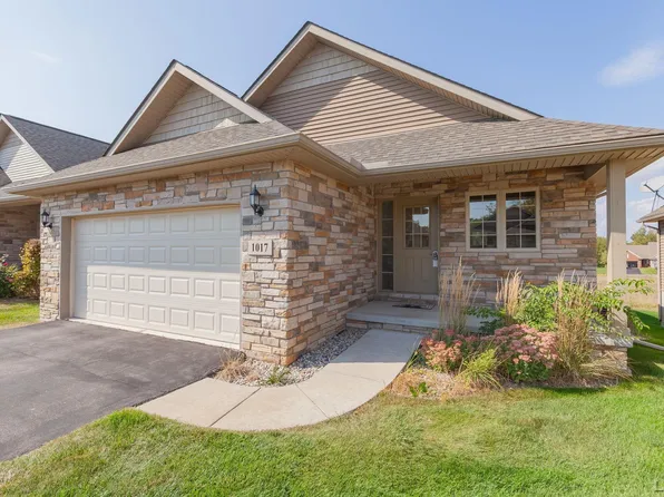 1017 Ridgeview Dr, Tecumseh, MI 49286