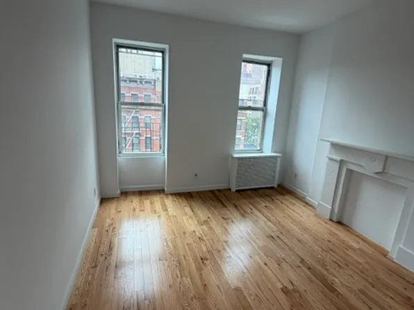 752 9th Avenue image 1 of 9