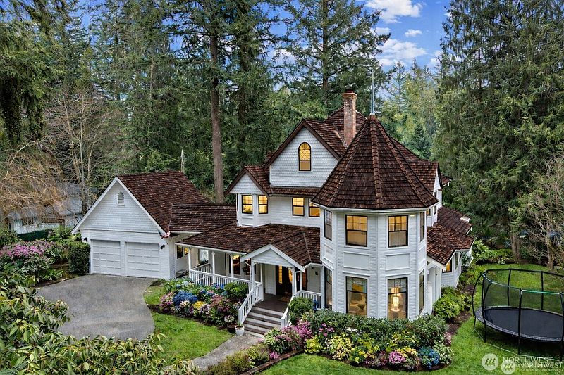 3rd image of 19524 230TH Avenue NE