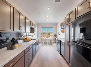 Peoria Crossing 2, Aurora, CO 80010