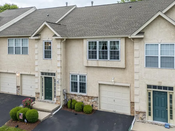 117 Warwick Way, North Wales, PA 19454