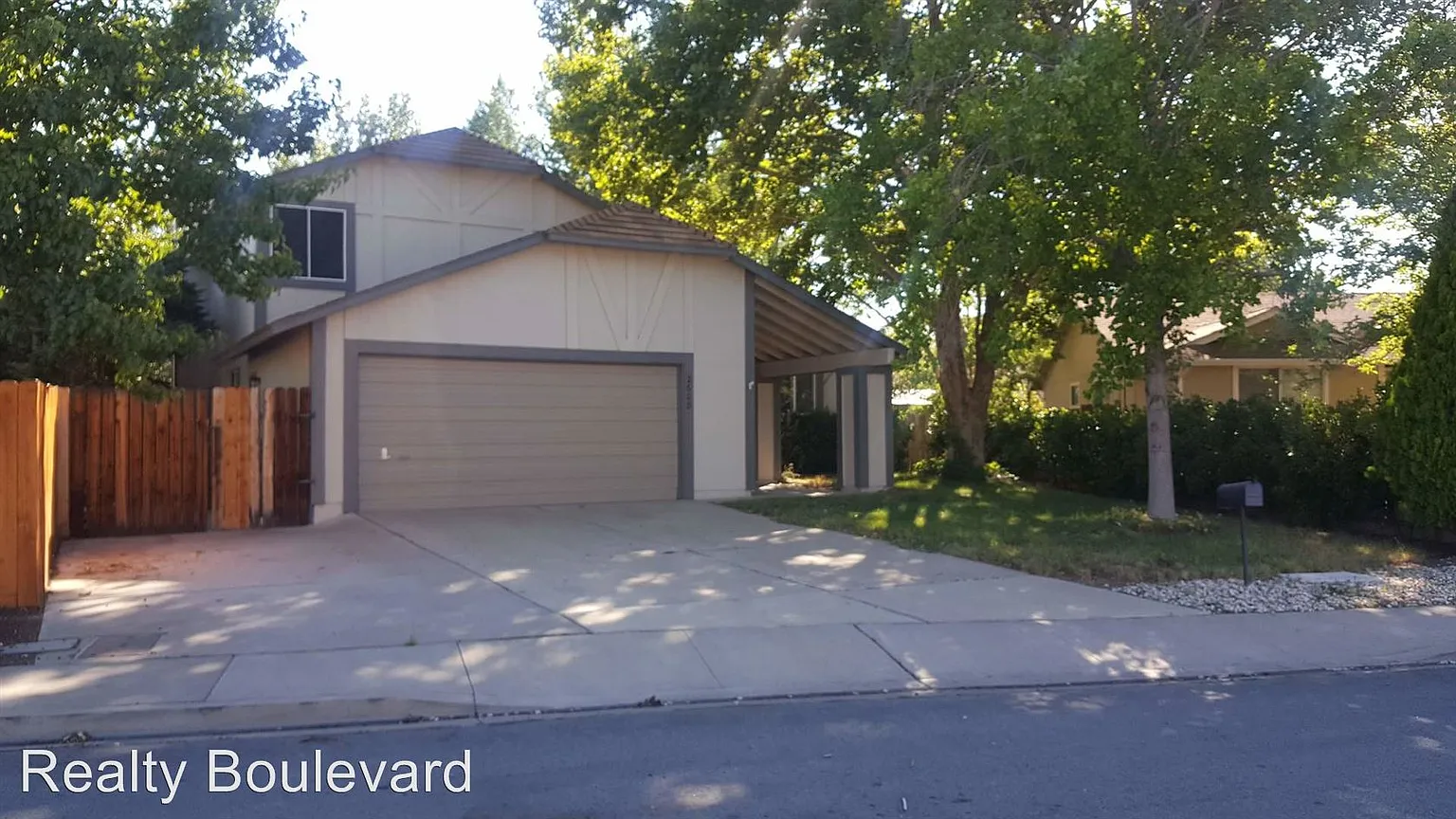 2608 Wabash Cir photo 1