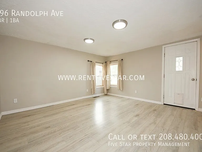 596 Randolph Ave — Photo 3