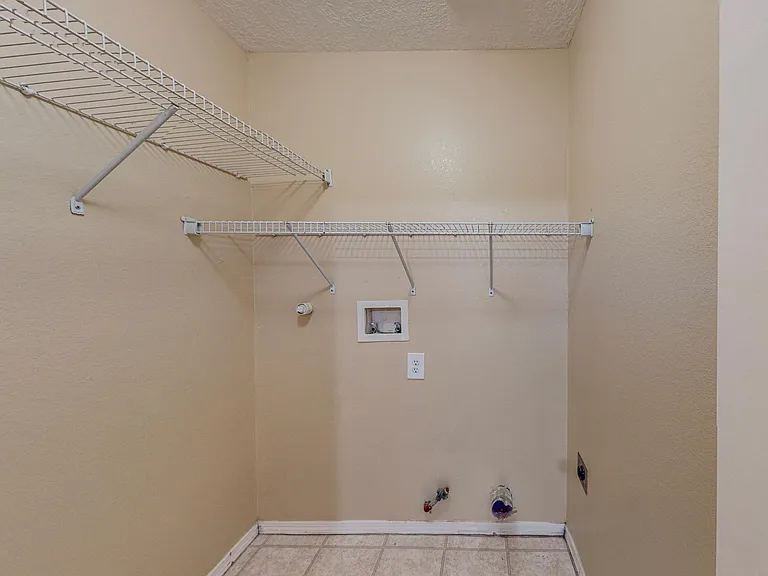 10728 Hatch Dr NW — Photo 24